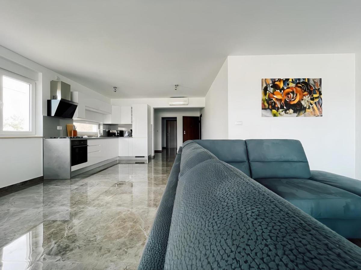 Seascape Deluxe Residence Пиешчана Увала Екстериор снимка