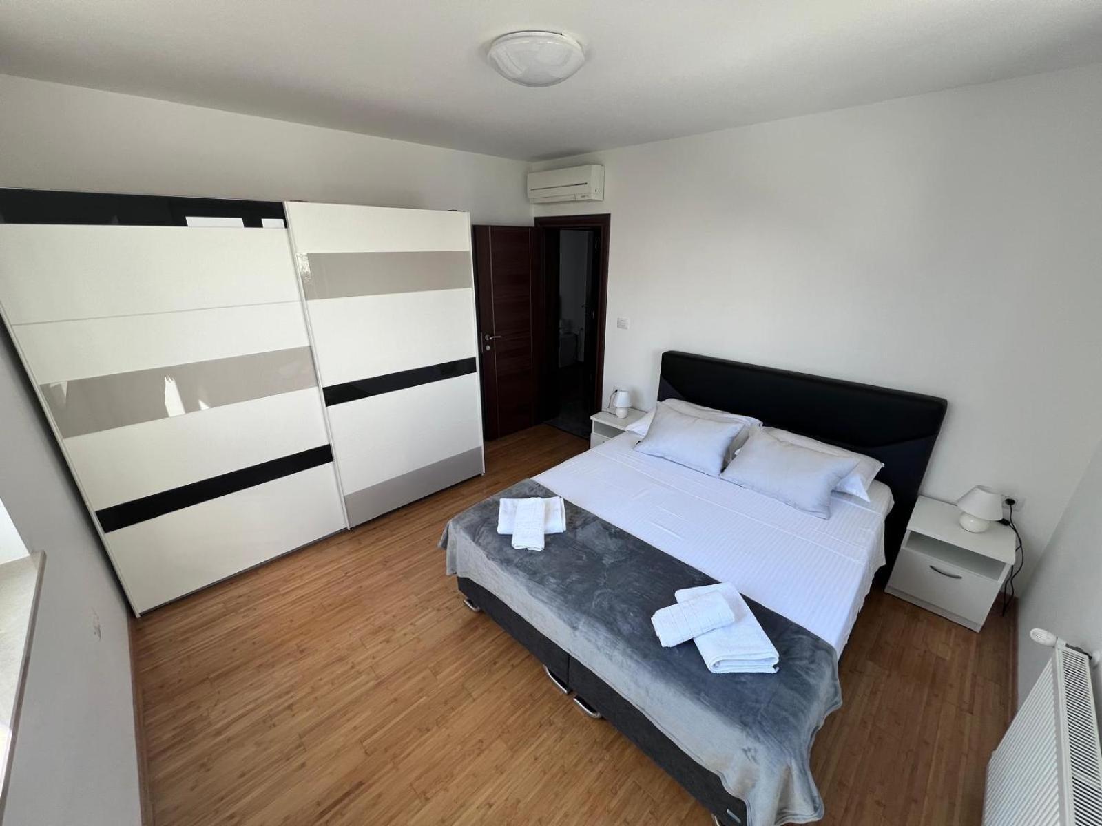 Seascape Deluxe Residence Пиешчана Увала Екстериор снимка
